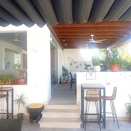 Hostal Casa Emilio Almería Exteriör bild