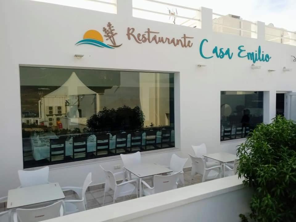 Hostal Casa Emilio Almería Exteriör bild