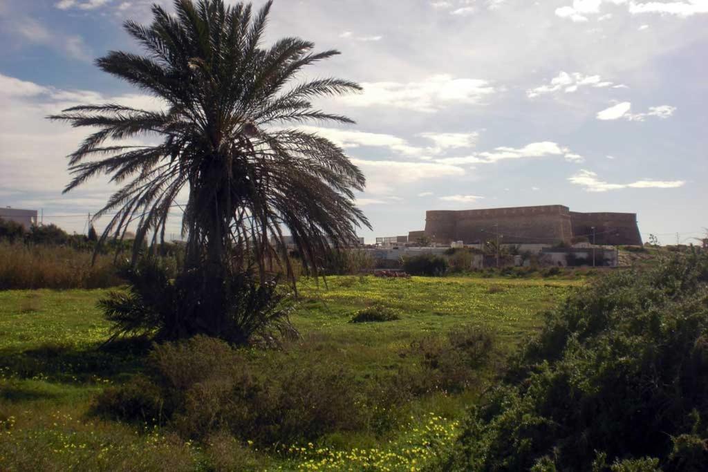 Hostal Casa Emilio Almería Exteriör bild
