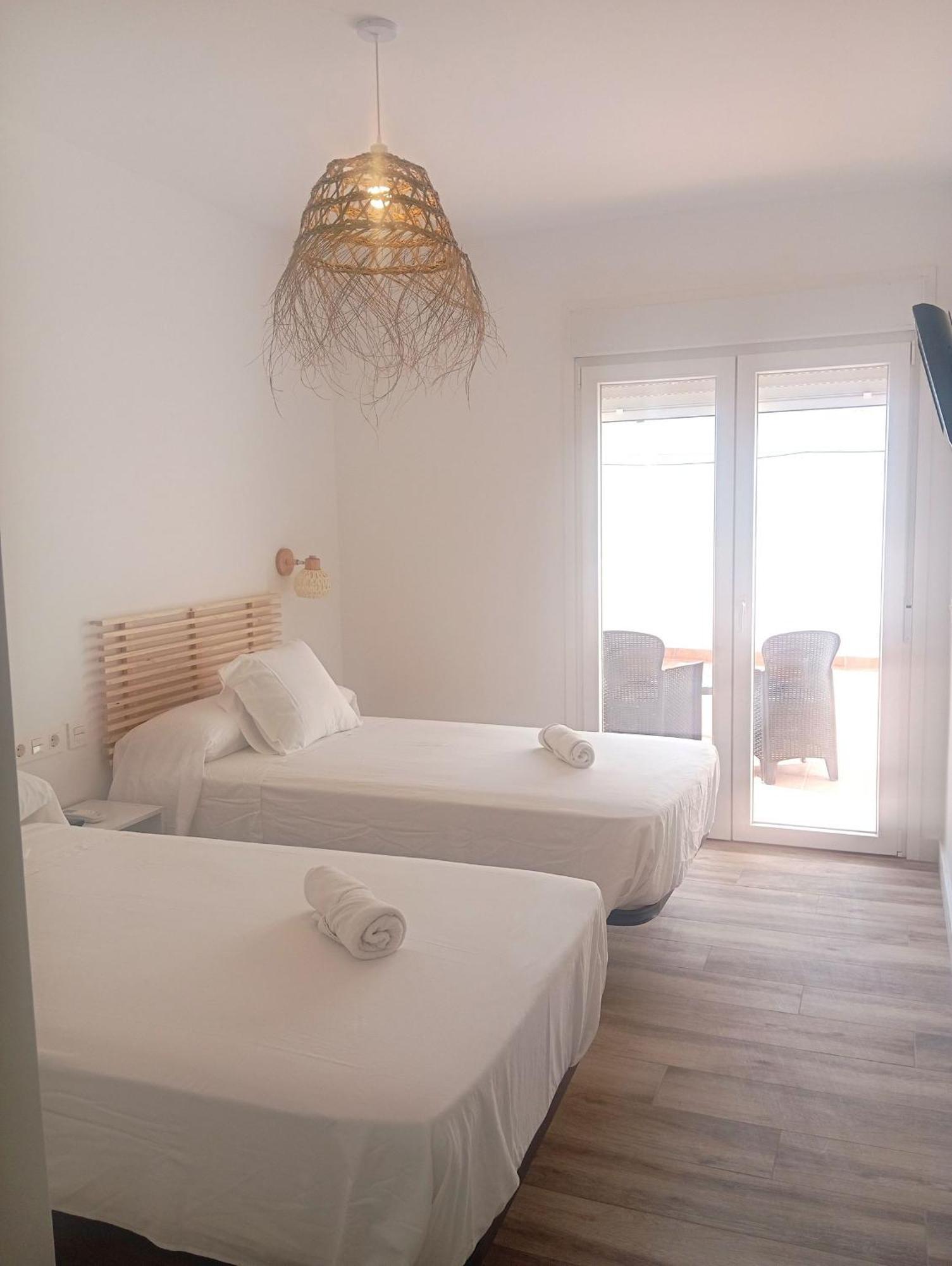Hostal Casa Emilio Almería Exteriör bild