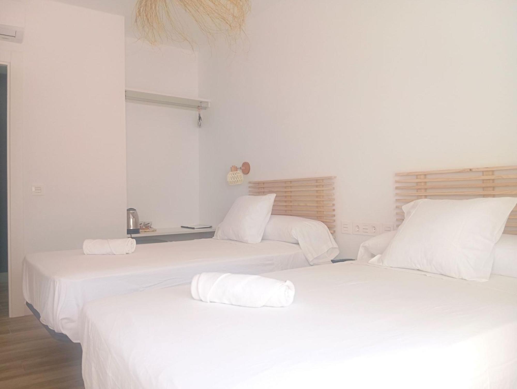 Hostal Casa Emilio Almería Exteriör bild