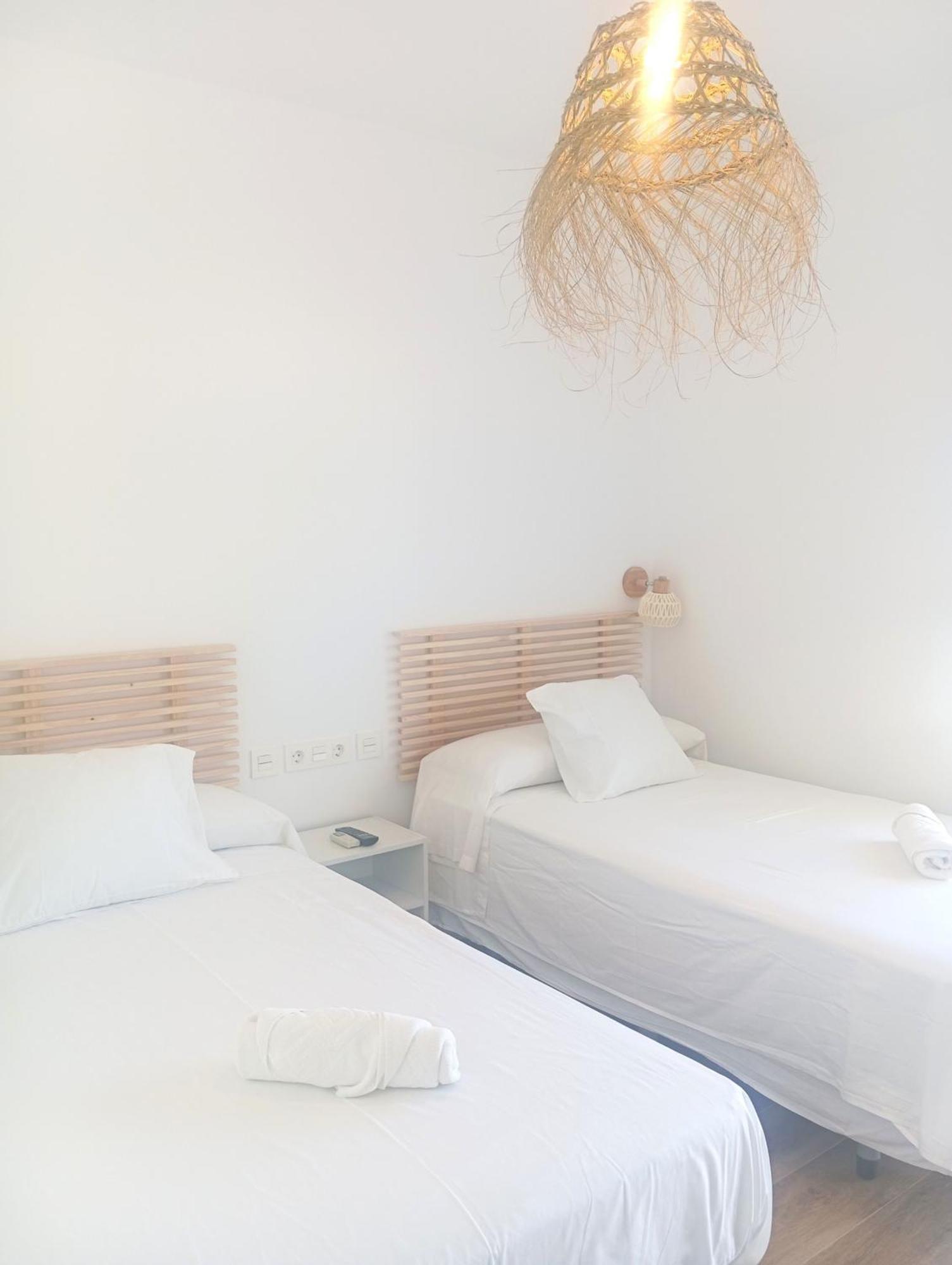 Hostal Casa Emilio Almería Exteriör bild