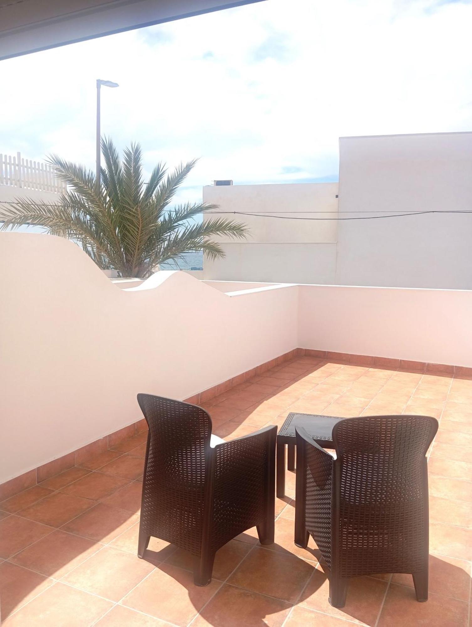 Hostal Casa Emilio Almería Exteriör bild