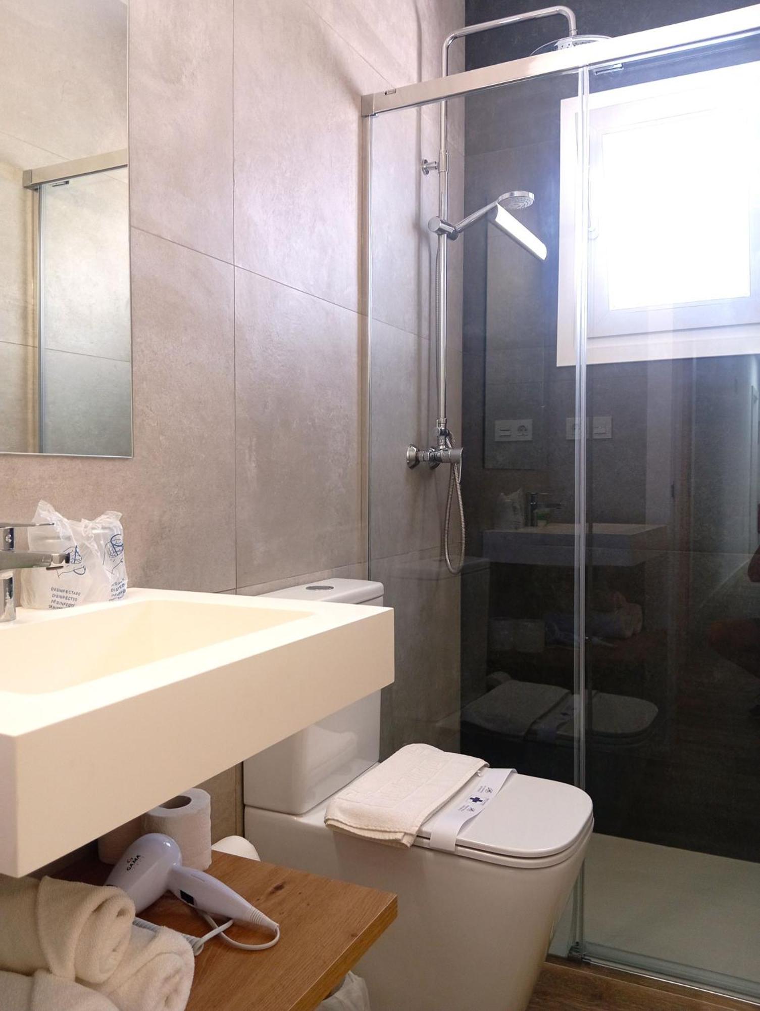 Hostal Casa Emilio Almería Exteriör bild