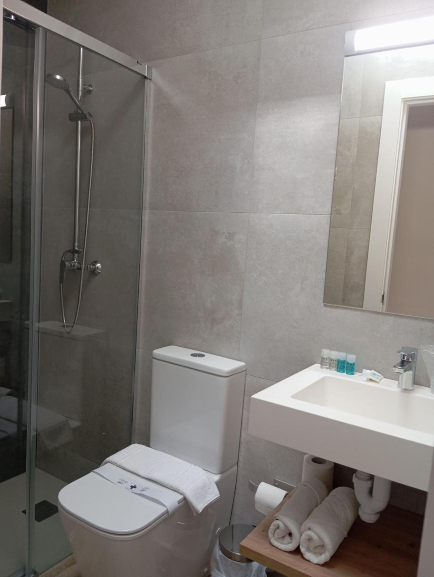 Hostal Casa Emilio Almería Exteriör bild